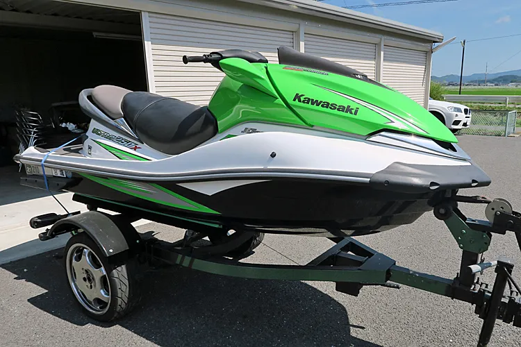 カワサキ ULTRA 250X | 【中古艇ドットコム】 中古ボート・ヨットの