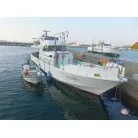 右舷の小型船は本物件とは関係ありません