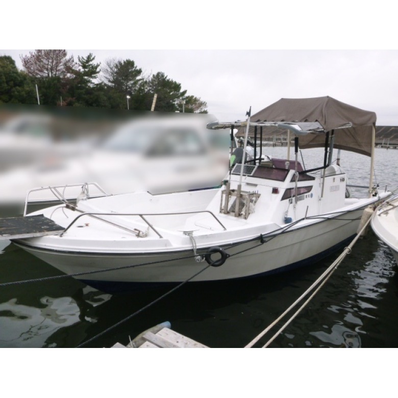 喜志造船所艇　２３F　本体のみ　舟艇修理必要　搭載エンジン１５０ｐｓまで積めます。 喜志造船所艇 23F 本体のみ 舟艇修理必要 搭載エンジン150ps