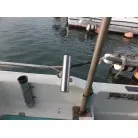一部ロッドホルダーは取り外します。