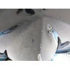 先っぽの白い部分は、船台に載せる際についた塗料です。