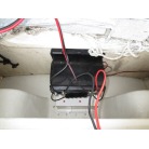 エンジンからエレキ用バッテリーを充電出来ます。