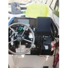 エンジンリモコン上に写る小型のＧＰＳは外させて頂きます。