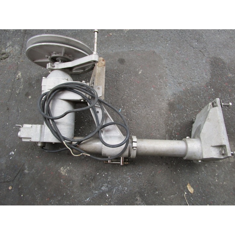 岩崎電機工業 ネットラインホーラー（24v） | 【中古艇ドット
