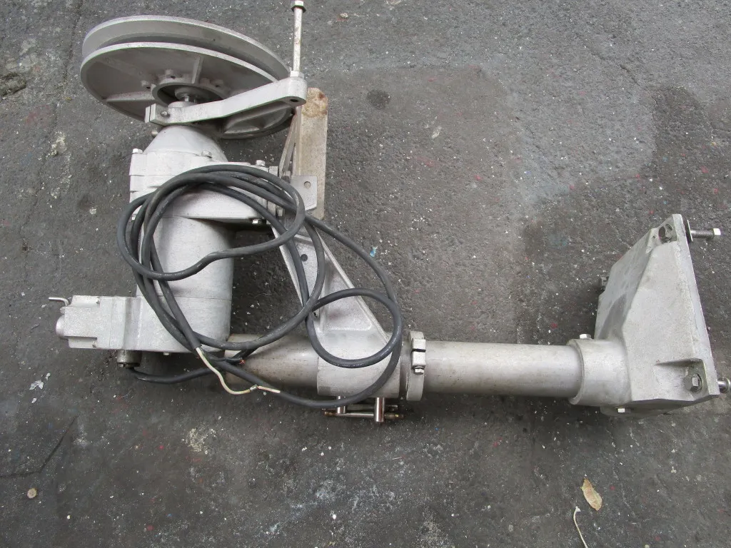ネットローラー（ラインホーラー）岩崎電機（24V） 岩崎電機工業 ネットラインホーラー（24v） | 【中古艇ドットコム
