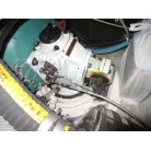 左舷側クォーターバースより覗くセールドライブ本体