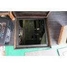 操船席脇下からエンジンルームへ