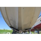 船底は一部剥がれ元色が出ています。