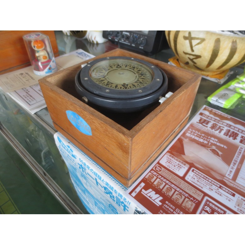 佐浦計器製作所 無修正型磁気コンパス 箱入コンパス | 【中古艇