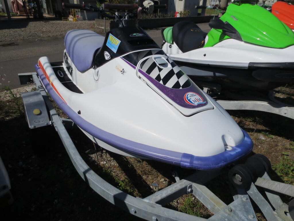 야마하 UF-28