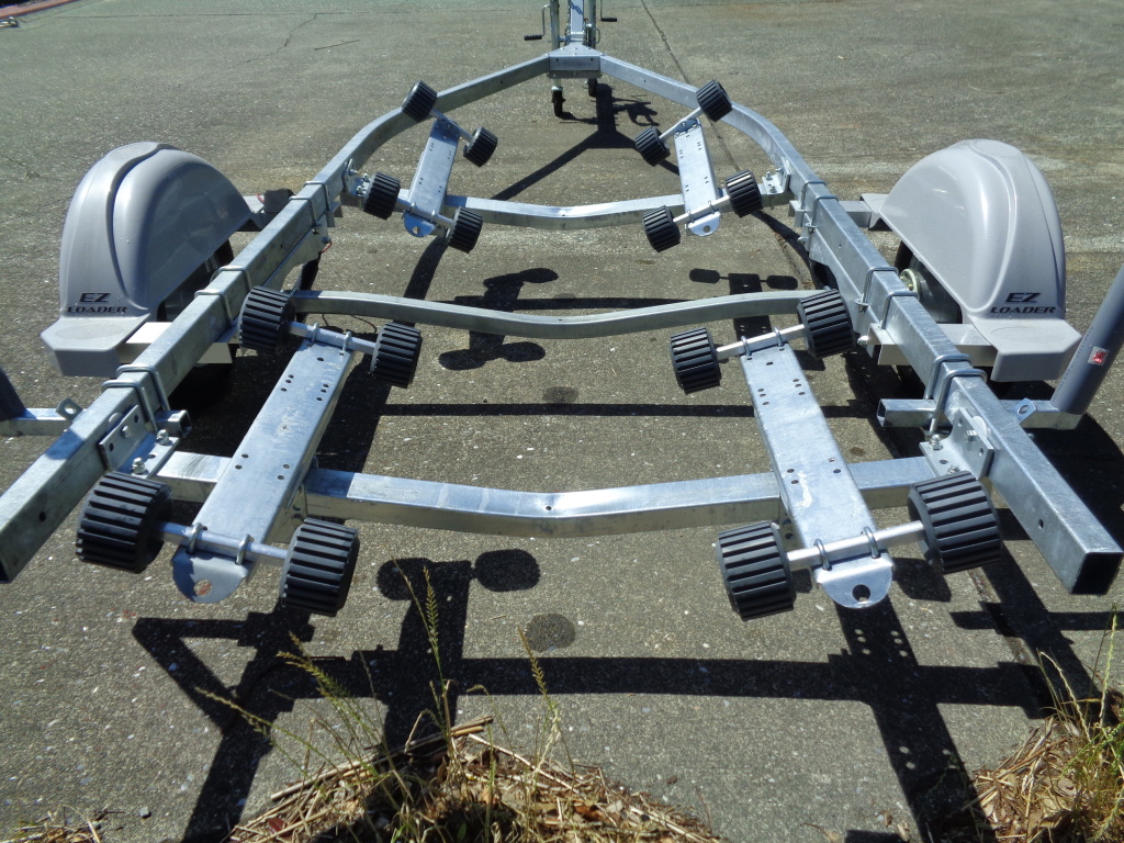 EZLOADERトレーラージャンク EZ Loader Roller Trailers | Bayside Jet