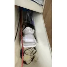 サーチライト、シート下