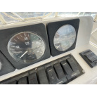 右舷アワーメーター：２５６４