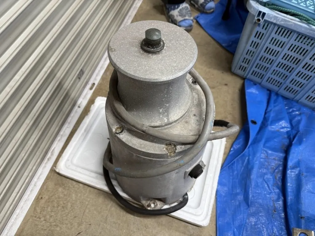 岩崎電気工業 ヤングローラー 24V | 【中古艇ドットコム】 中古ボート