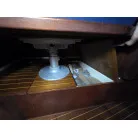 ギャレー横　机の下