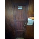 ギャレー横　化粧室