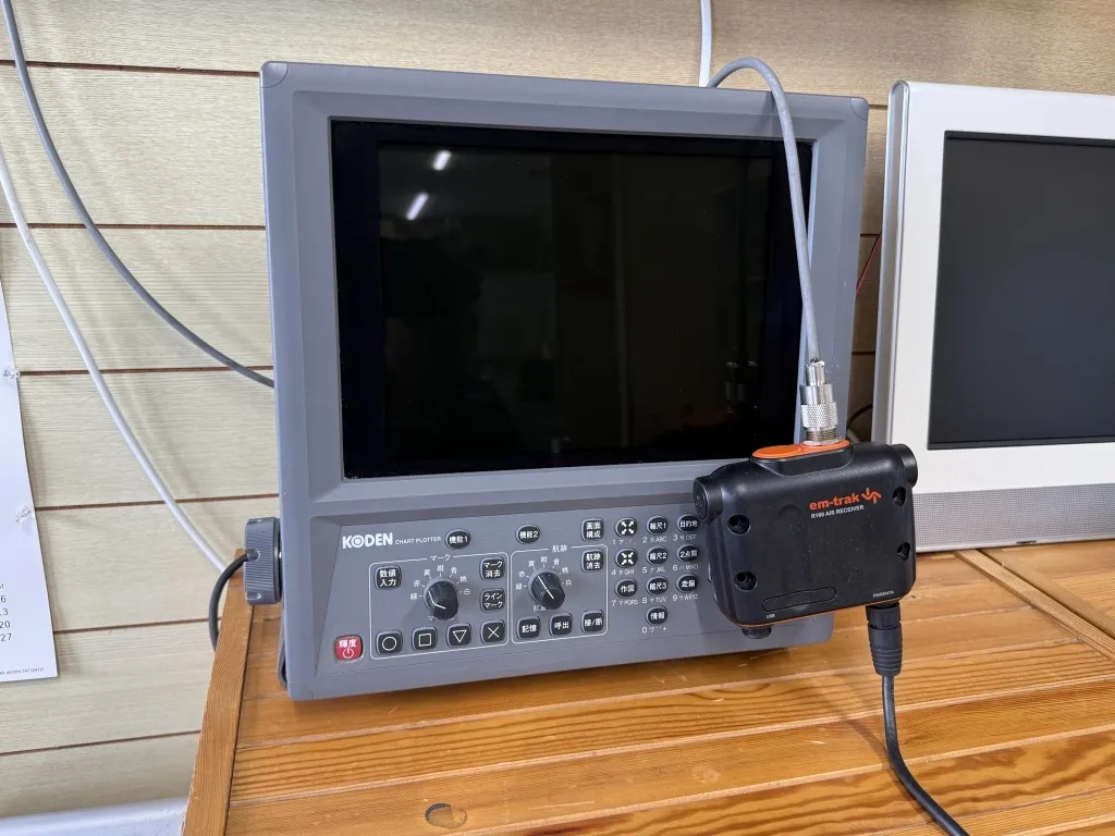 KODEN製 GPSプロッターGTD-121（AIS受信機付属） | 【中古艇ドットコム