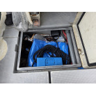 キャビン下　左舷側