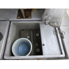 キャビン下　右舷側