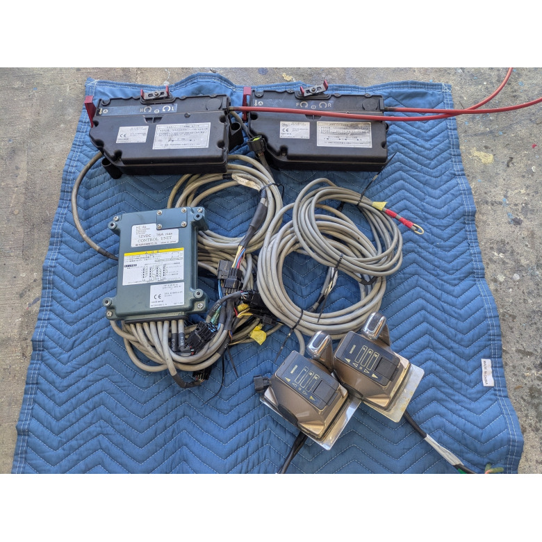 MOESE 電子リモコン　中古