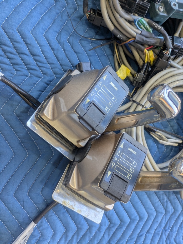 MOESE 電子リモコン 中古 | 【中古艇ドットコム】 中古ボート・ヨット