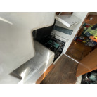 左舷側エンジン　➡