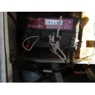 右舷ハッチ内バッテリー
