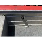 （フロートの止めネジ）