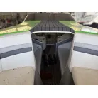 船首よりキャビンへ