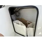 個室トイレが物入に